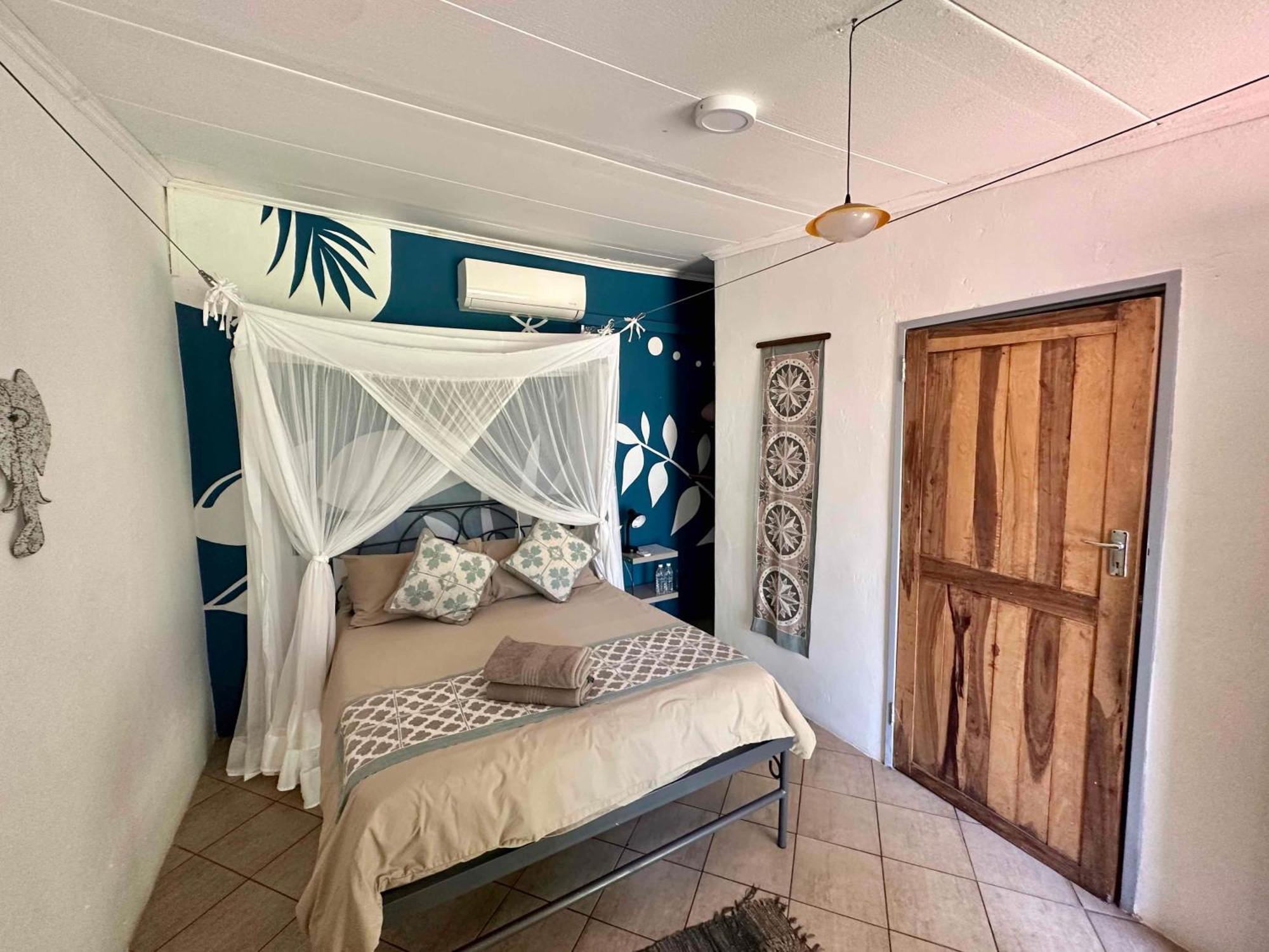 Fawlty Towers Accommodation & Activities Livingstone Exterior foto