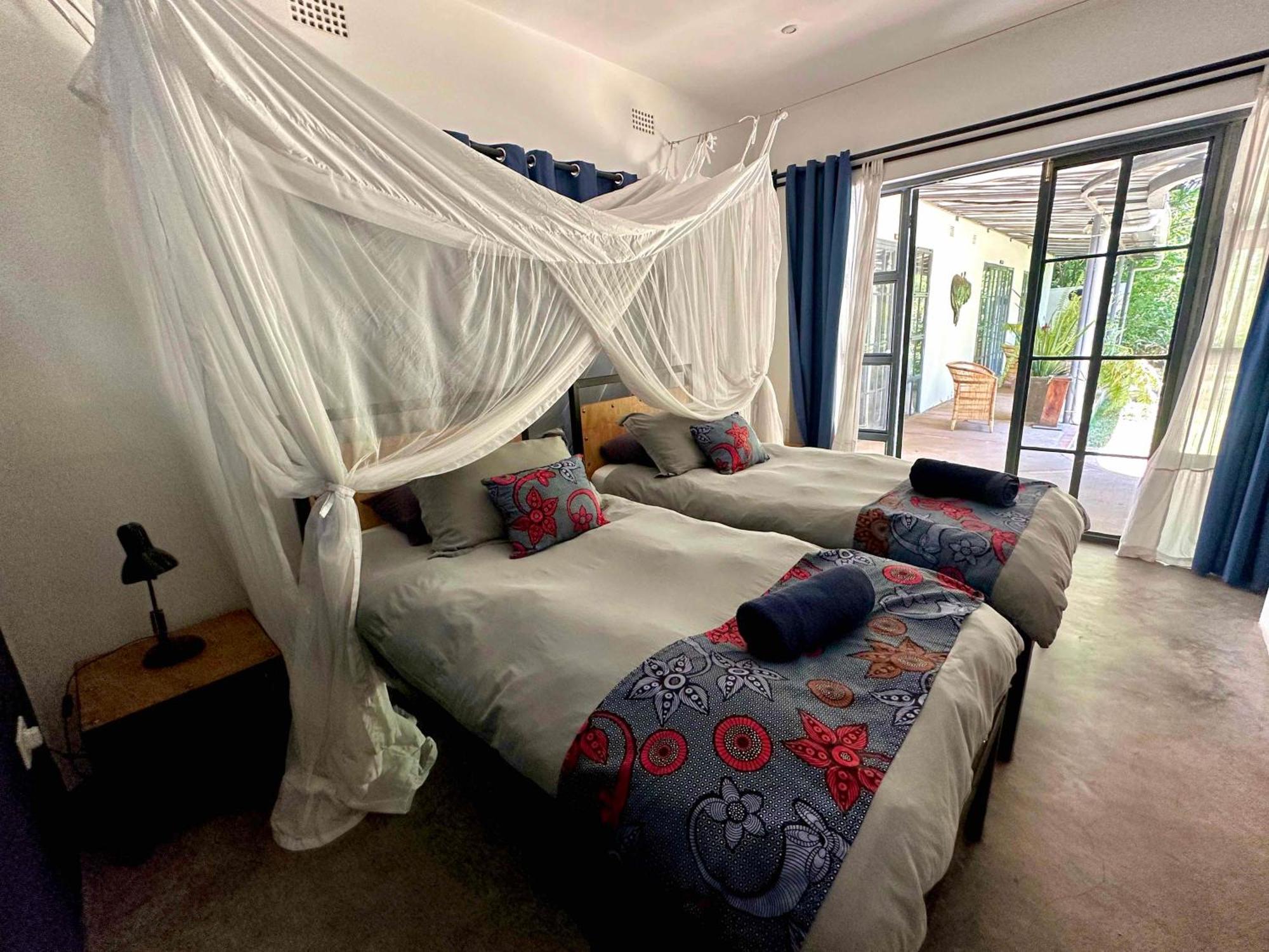 Fawlty Towers Accommodation & Activities Livingstone Exterior foto