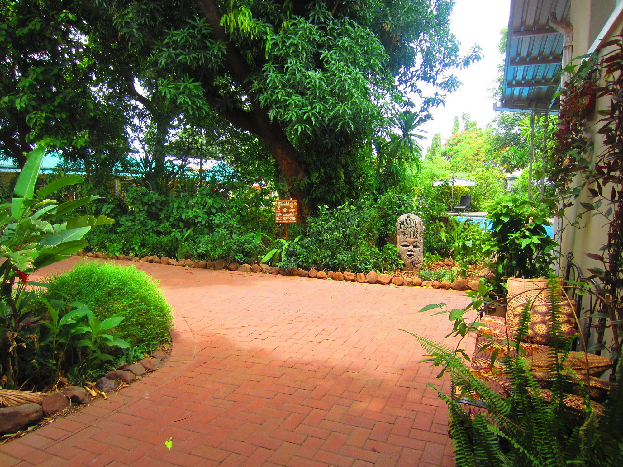 Fawlty Towers Accommodation & Activities Livingstone Exterior foto